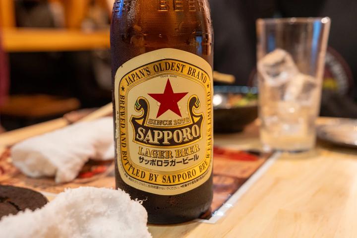 Osaka bar crawl through four eras in Tenma